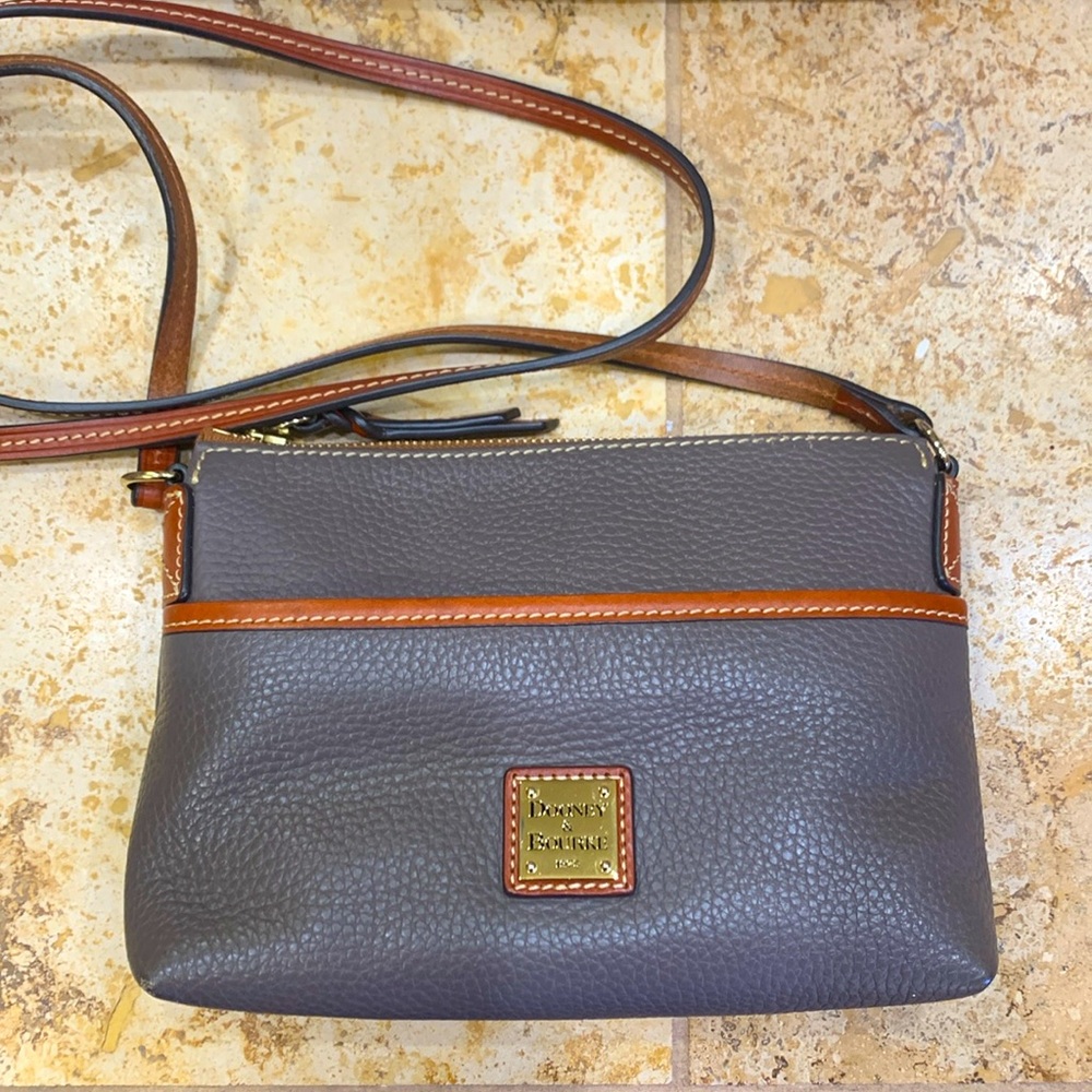 Dooney & Bourke crossbody bag
